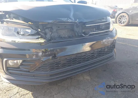 2018 Volkswagen Jetta 1.4T Se/1.4T Wolfsburg Edition z USA, uszkodzony, nr VIN 3VWDB7AJ2JM211319